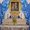 Altare con Quadro della Madonna con Bambino